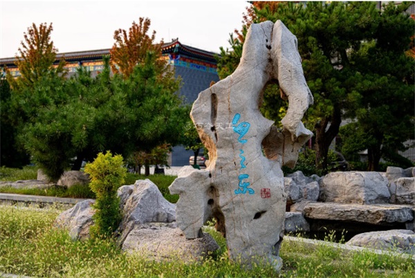 雙節(jié)去哪玩？巧奪天工紅木這座紅木藝術(shù)殿堂，給你有料、有范、有文化的旅行！